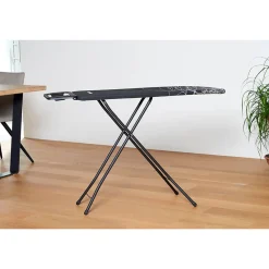 Argenta Strykbord Svart med Justerbar Höjd*Taurus