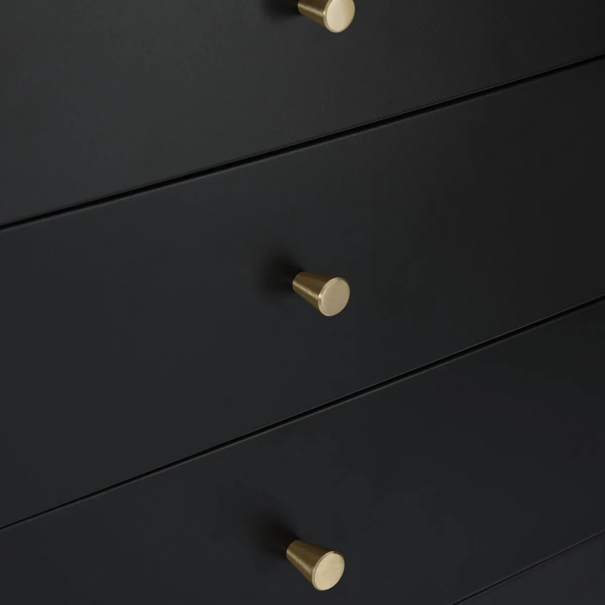 Benjamin Svart Förvaringsmöbel 50x115x35 cm*In Living Outlet