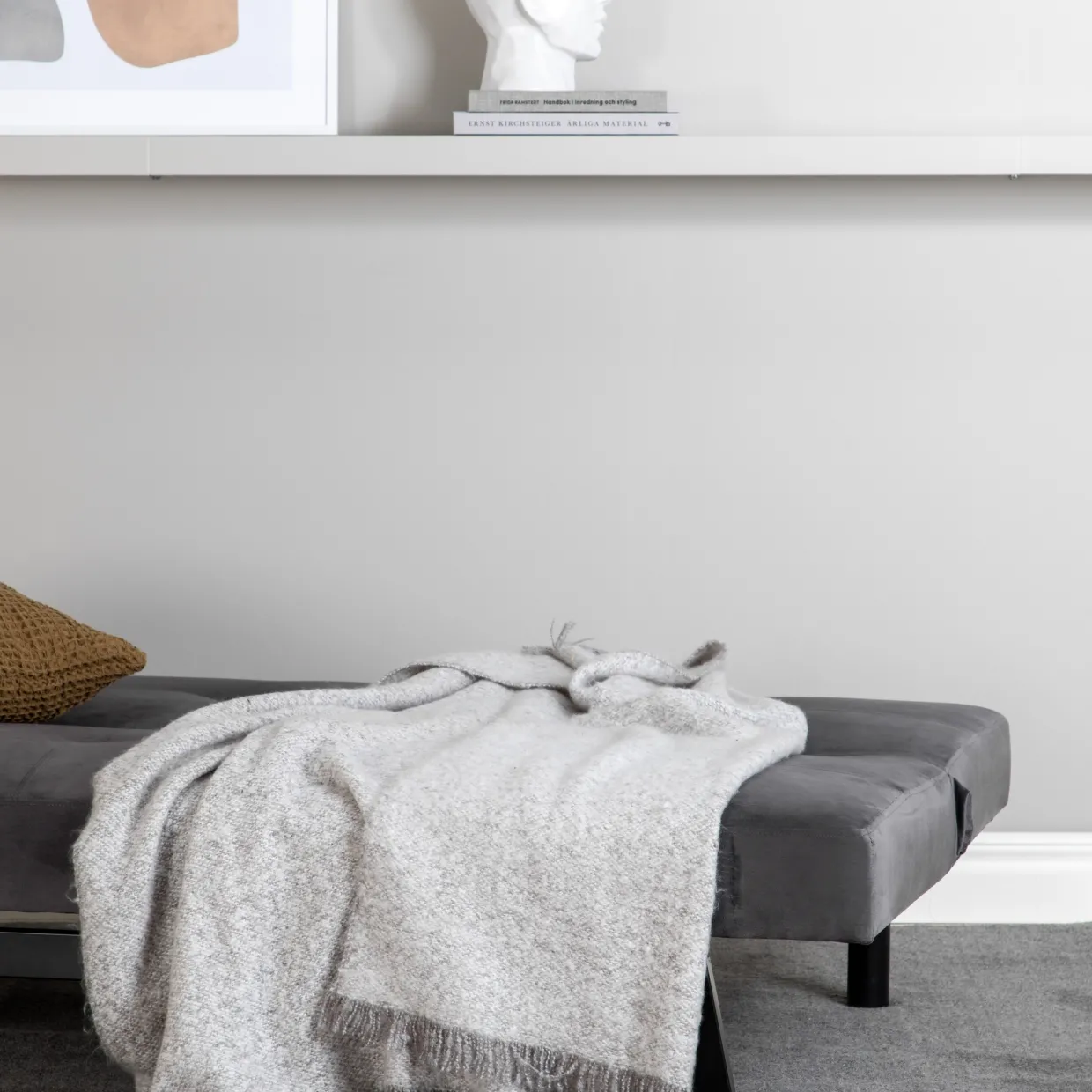 Bodil Grå Sammet 2-sitssoffa 180x80x55 cm 1 Sovplats