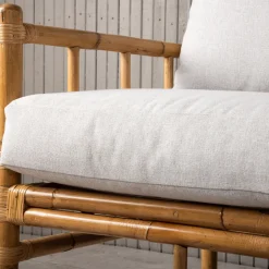 Cane, Naturfärgad Rottingsoffa med Grå Dynor*Venture Home Outlet