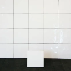 Color Vit Vågig Blank 20x20 cm*Arredo New