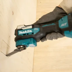 DTM52Z 18V Starlock Max Solo utan Batteri och Laddare*Makita New
