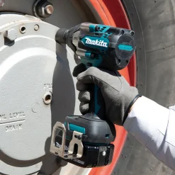DTW700RTJ 18V med Batteri och Laddare*Makita Sale