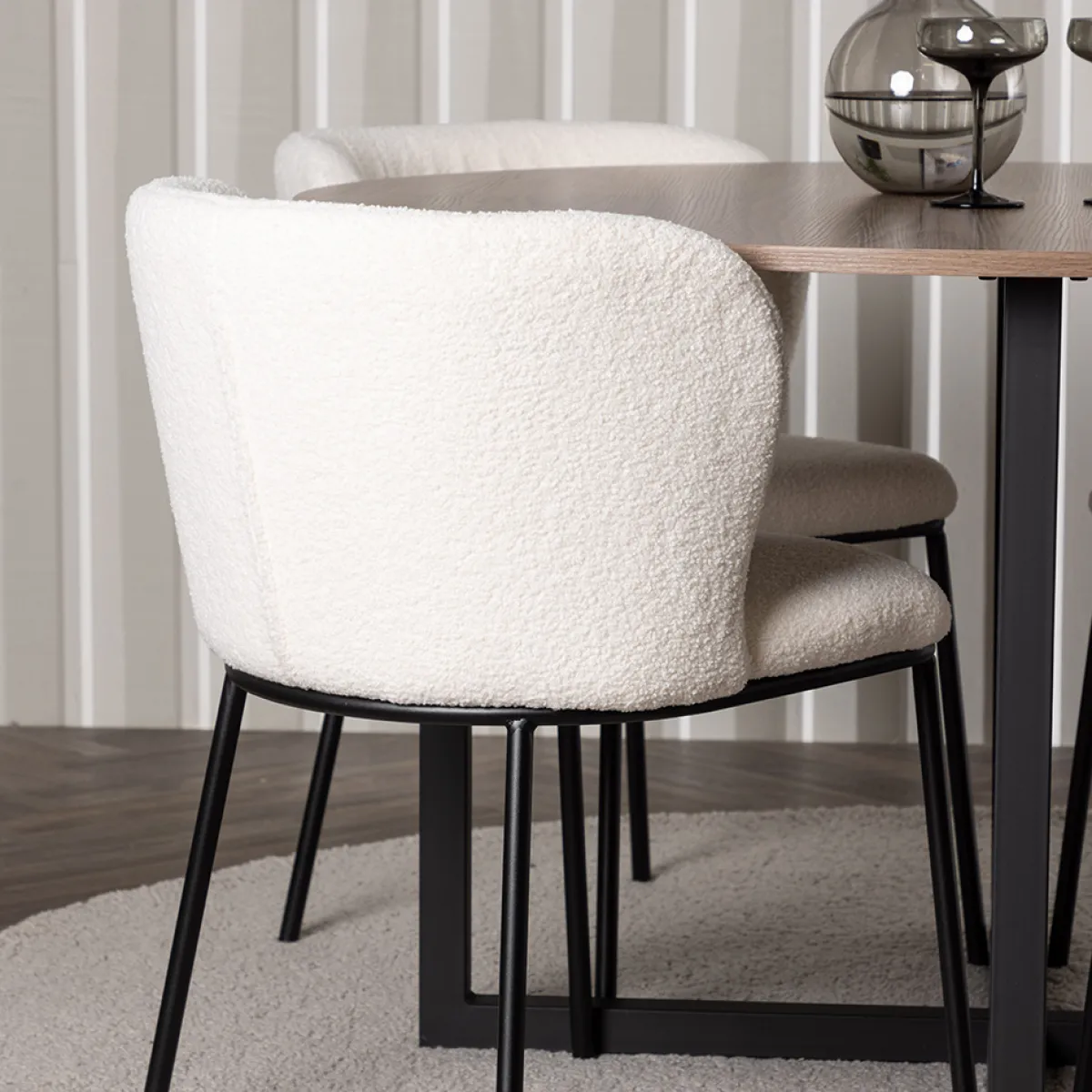 Durango Ø120 cm med 4 st Edina stolar*Venture Home Online