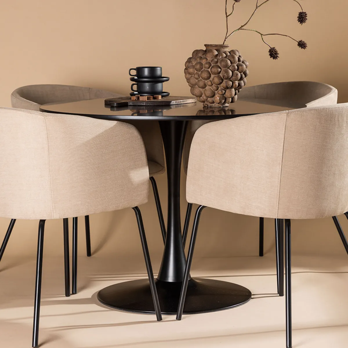 Glade Ø 100 cm med 4 Berit Stolar*Venture Home Discount