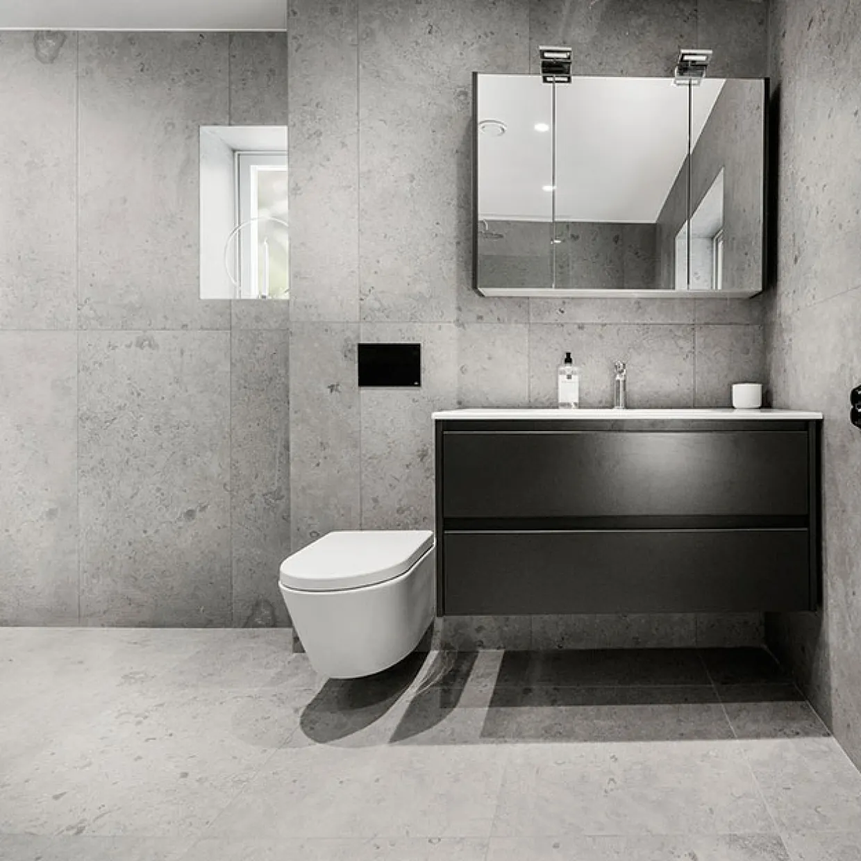 J66 Norrvange Grey 60x60 cm