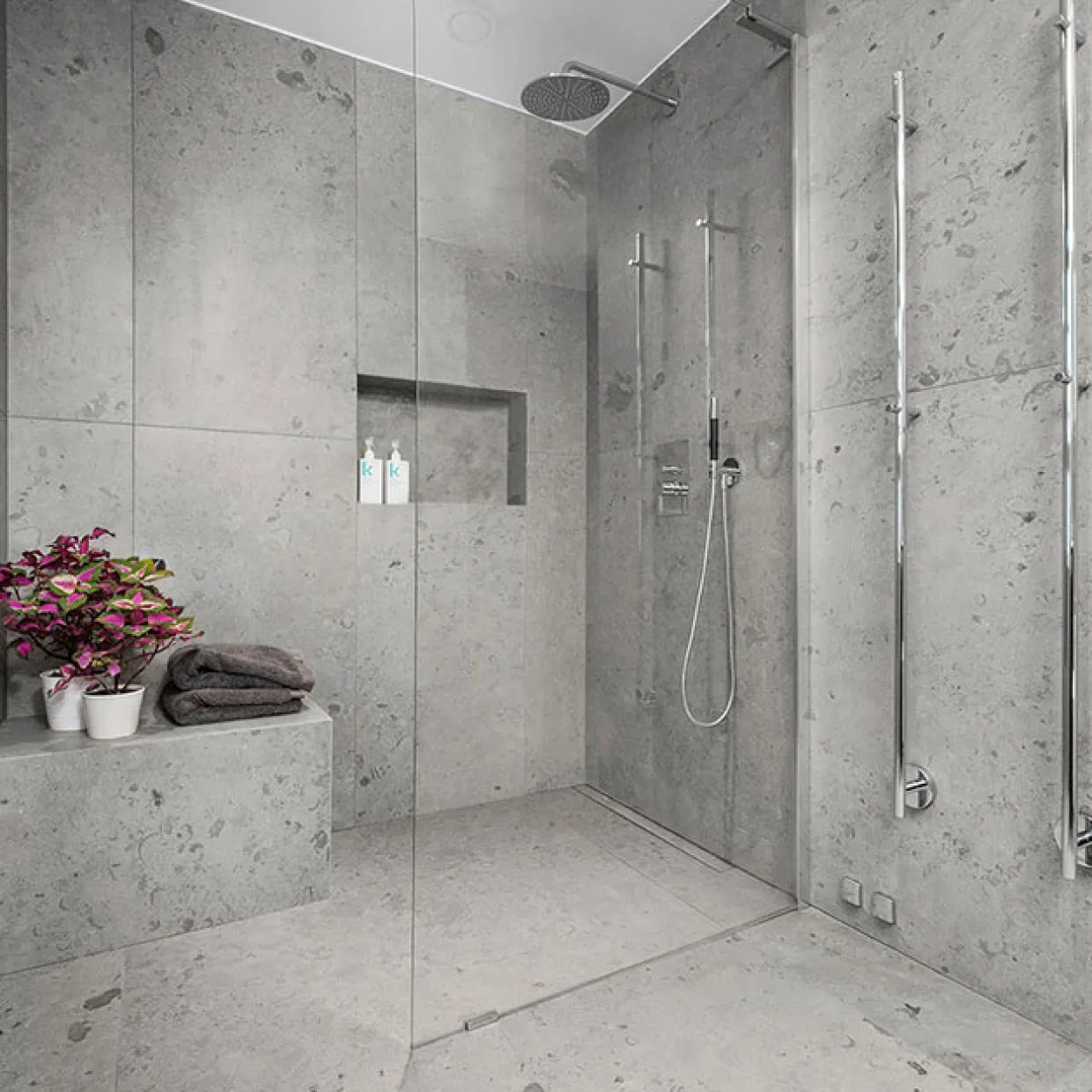 J66 Norrvange Grey 60x60 cm