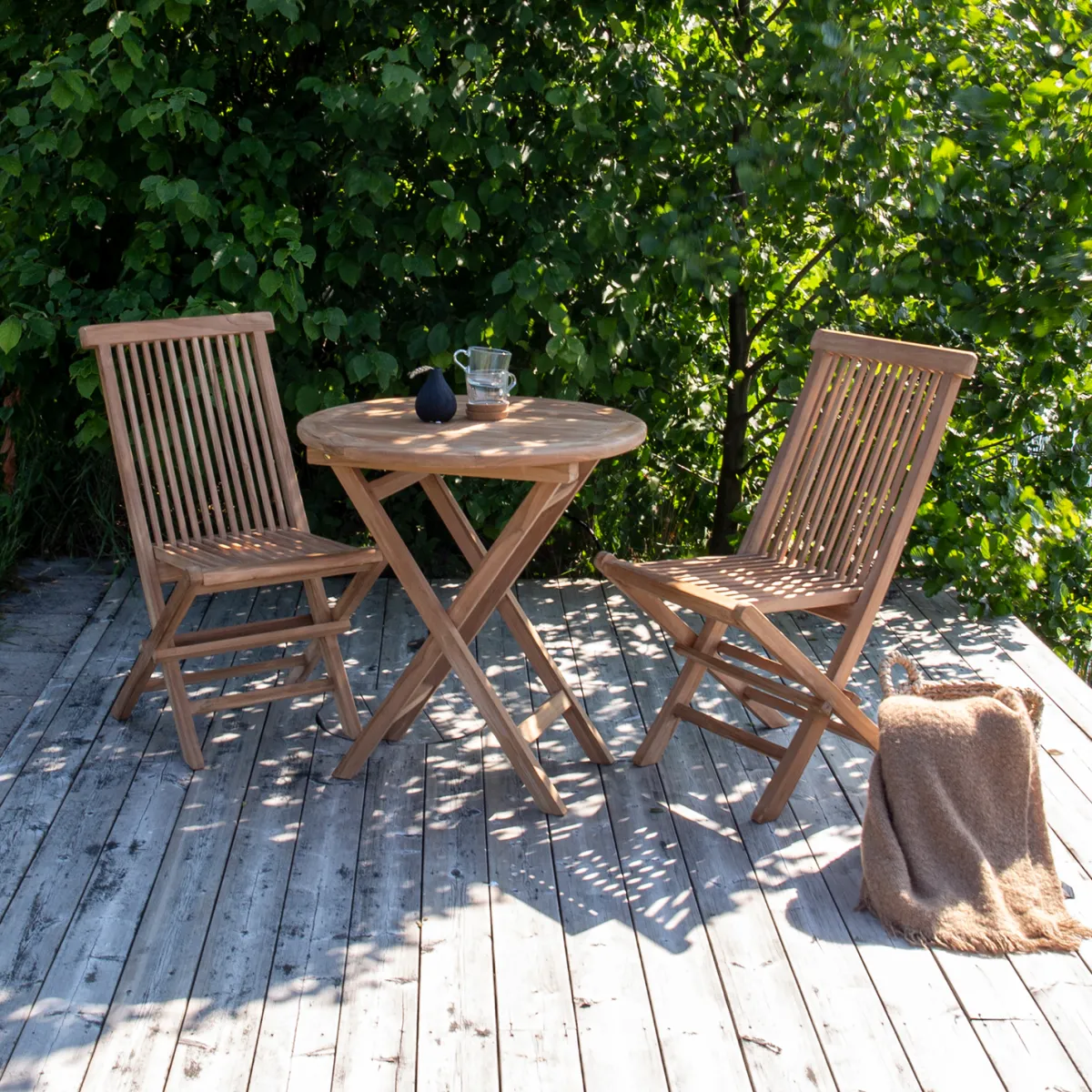 Kenya Ø70 cm med 2 Fällbara Stolar*Venture Home Best