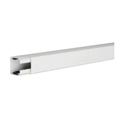 LF 40 x 40 mm 2 meter PVC Vit RAL 9016*Hager Best