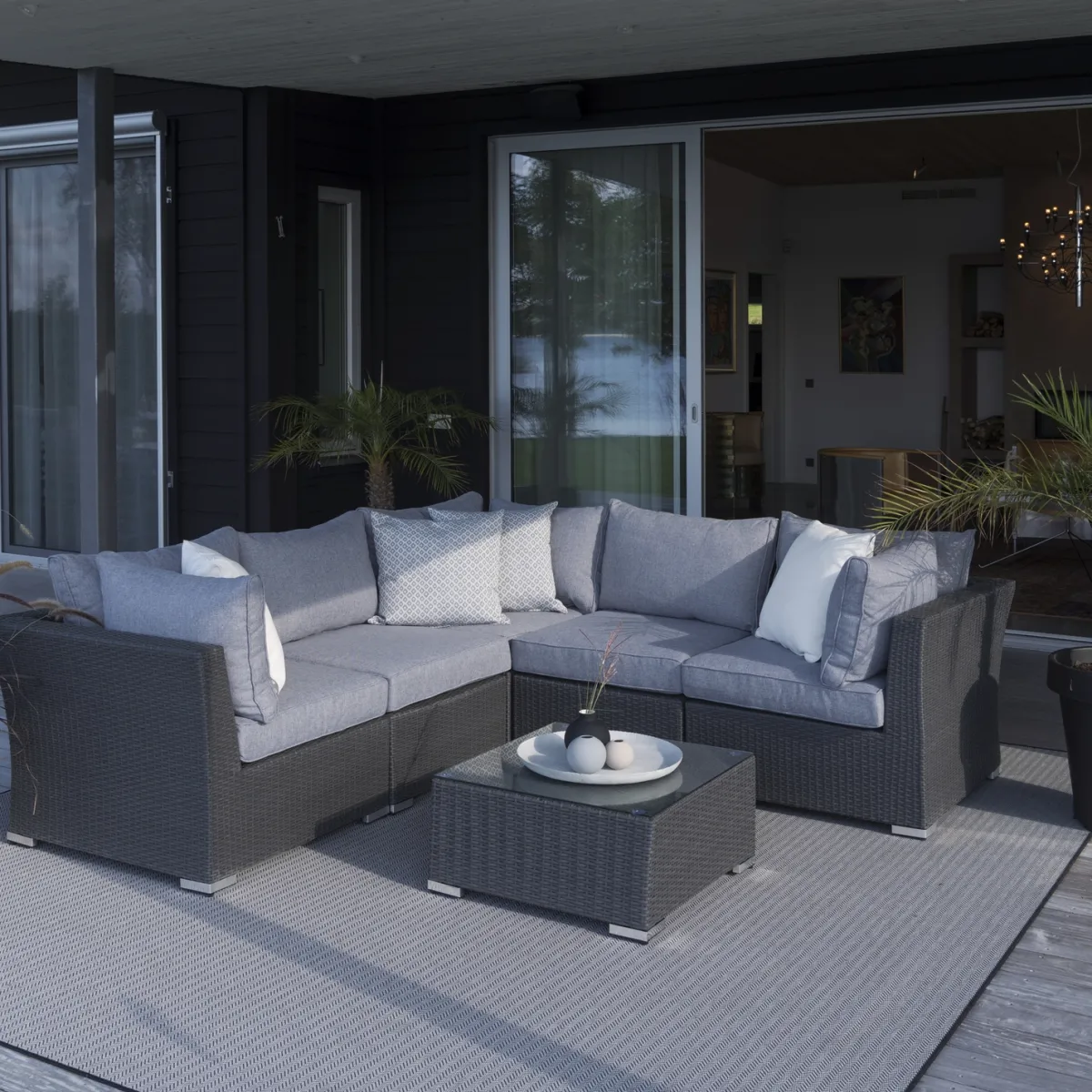 Madison i Konstrotting med Glas och Dyna*Hillerstorp