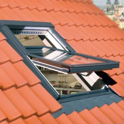 Premium Pivåhängt 3-Glas Aluminium*Fakro Outlet