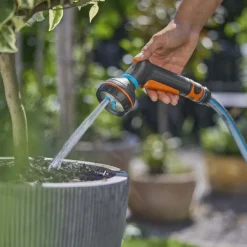 Slangbox XL 35 m Turkos Med Vattenspridare & Sprinklerpistol*Gardena Online