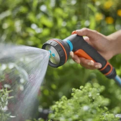 Slangbox XL 35 m Turkos Med Vattenspridare & Sprinklerpistol*Gardena Online