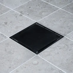Tile in Frame 147 Svart*Tebo