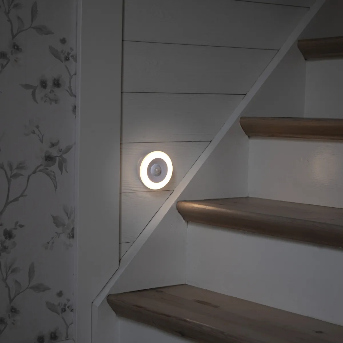 Twilight Motion Sensor 0,6W*Star Trading Sale