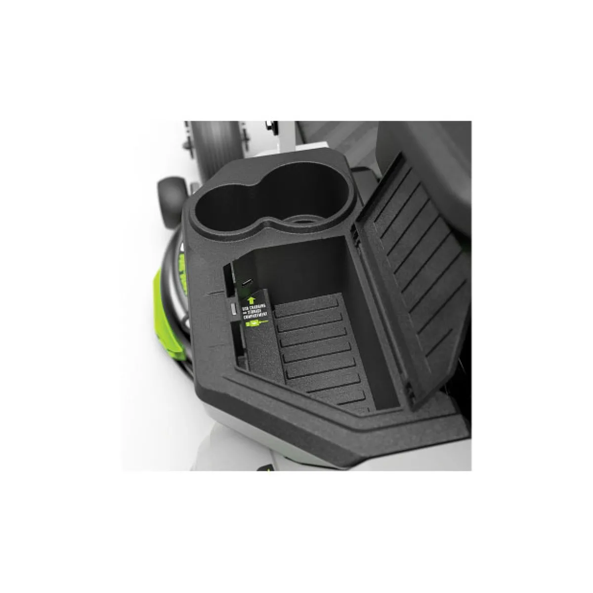 Z6 Zero-Turn 107 cm Spakstyrd med Laddare*EGO Outlet